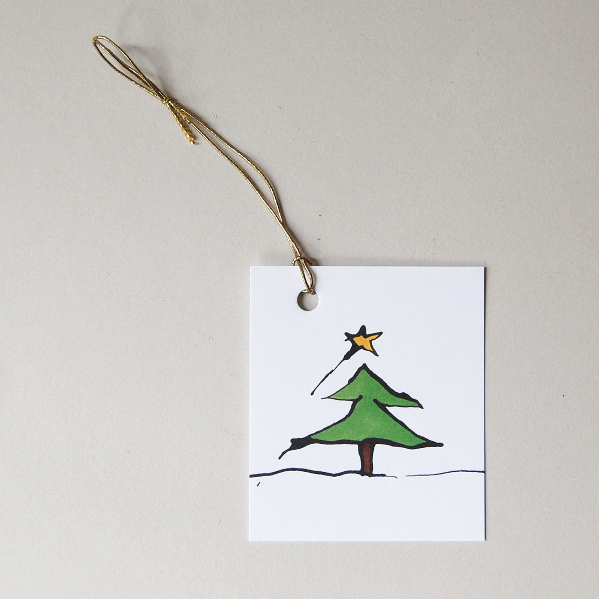 Geschenkanhänger für Weihnachten mit Goldkordel