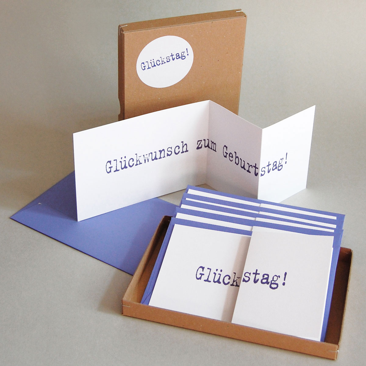 Glückwunschkarten in einer wiederverwendbaren Geschenkebox