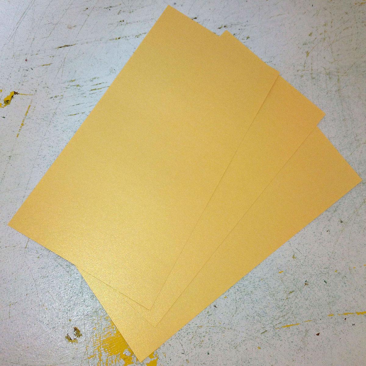 Römerturm Tonzeichenpapier: hellgoldene Einlegeblätter 10,3 x 20,8 cm, für Klappkarten