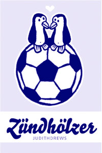 Streichholzschachteln für Fußballfans, Pinguine auf Fußball-Weltkugel