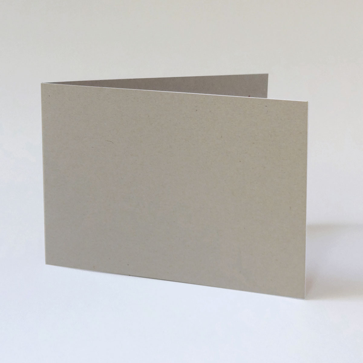 ggraue Blanko-Klappkarten, 100% Recyclingkarton, einfache Qualität