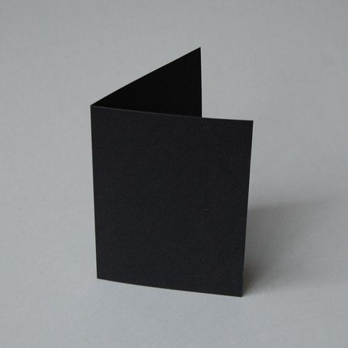 schwarze Blanko-Klappkarten, matter Recyclingkarton