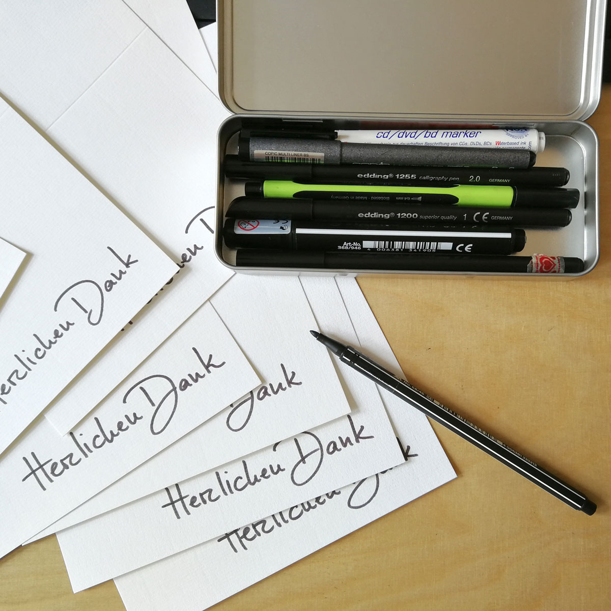 Herzlichen Dank, Karten mit individueller Kalligrafie und passenden Umschlägen