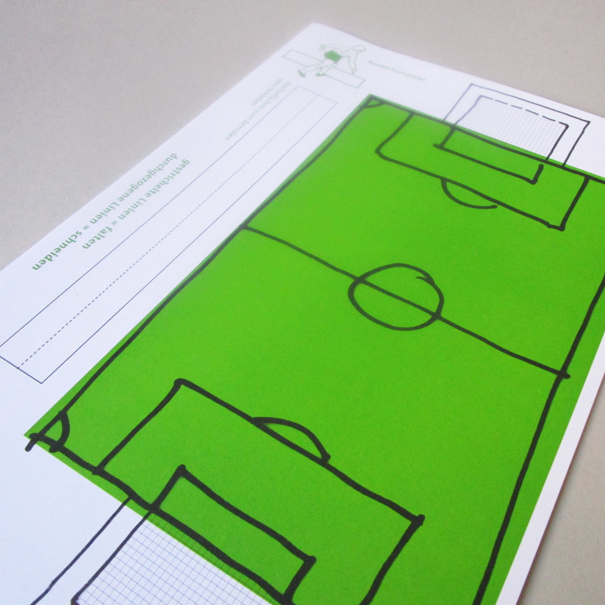 Tisch-Fußball, extragroße Klappkarten DIN A4