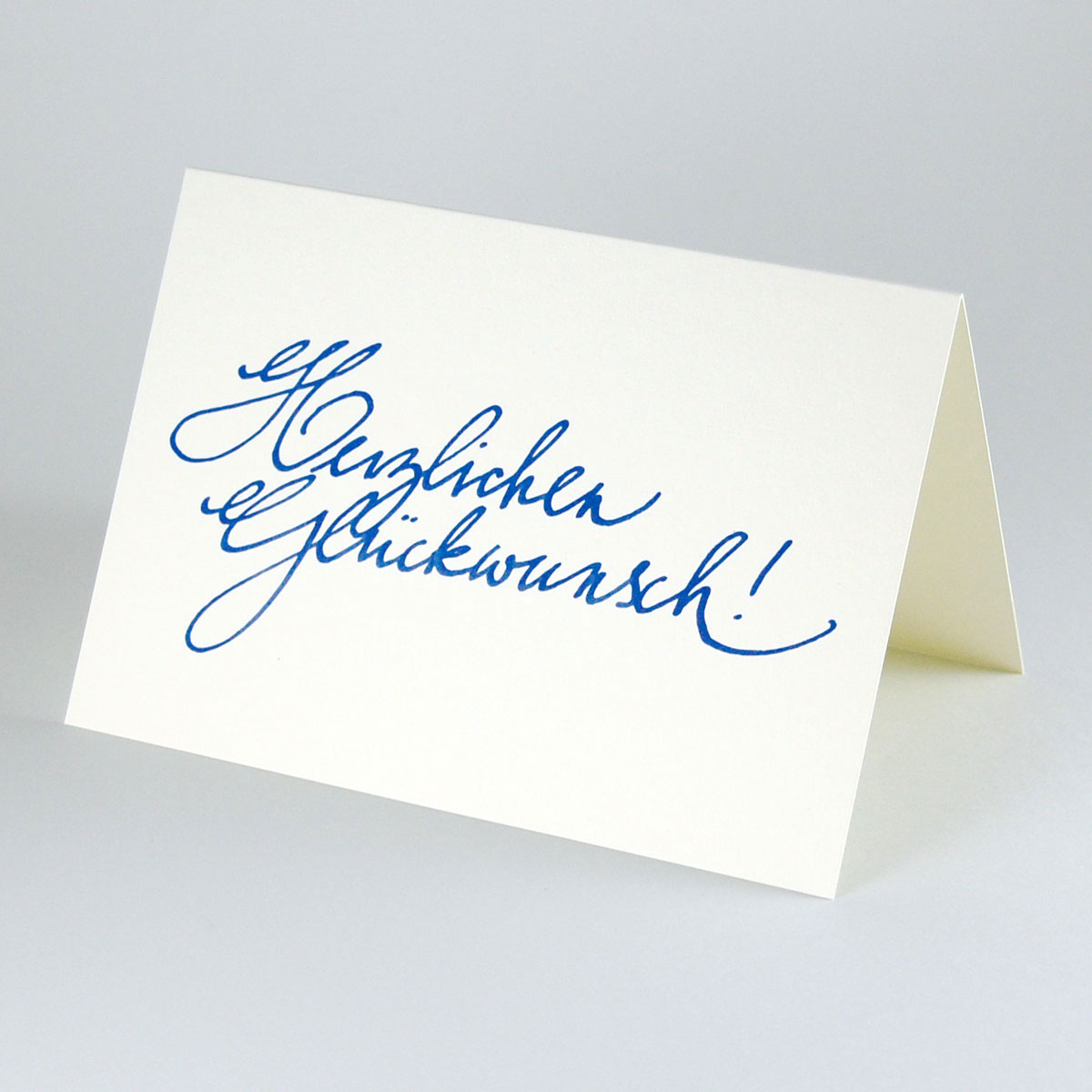 Herzlichen Glückwunsch! kalligrafierte Glückwünschkarten, blauer Druck auf cremeweißen, edlen Recyclingkarton