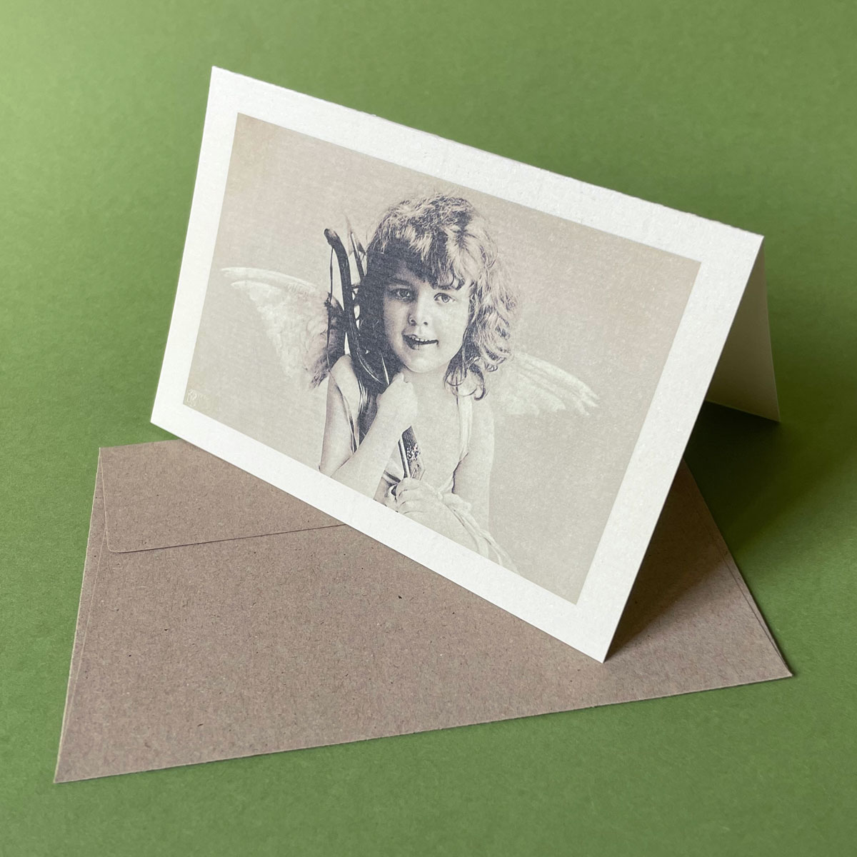 Amor mit Pfeil und Bogen, Hochzeitskarten mit edlen Kuverts