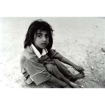 Mädchen in der Wüste. Fotografien von syrischen Kindern