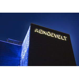 Architekturaufnahme bei Nacht, Unternehmensfotografie
