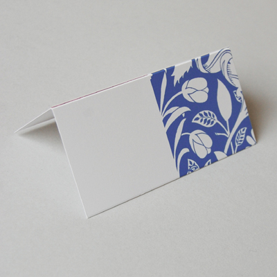moderne Design-Tischkarten mit floralen Ornamenten