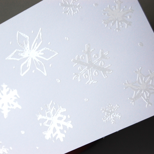 Schneeflocken, weiße Weihnachtskarten mit UV-Relief-Lack
