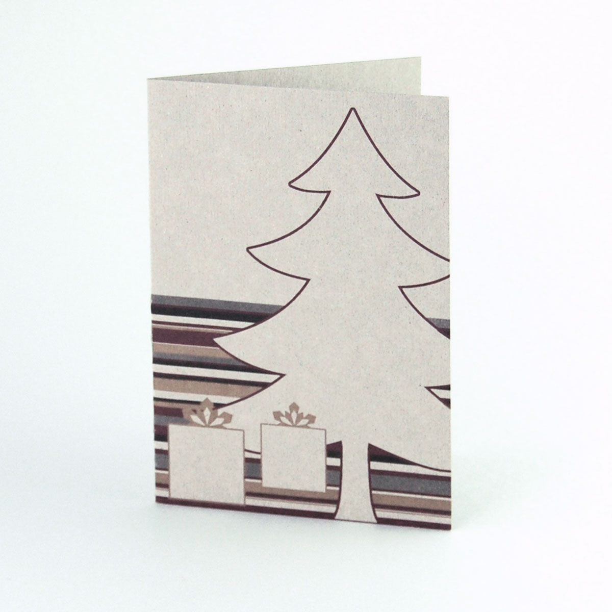 Baum mit Paketen - umweltfreundliche Weihnachtskarte mit Platz für QR-Codes und Logos