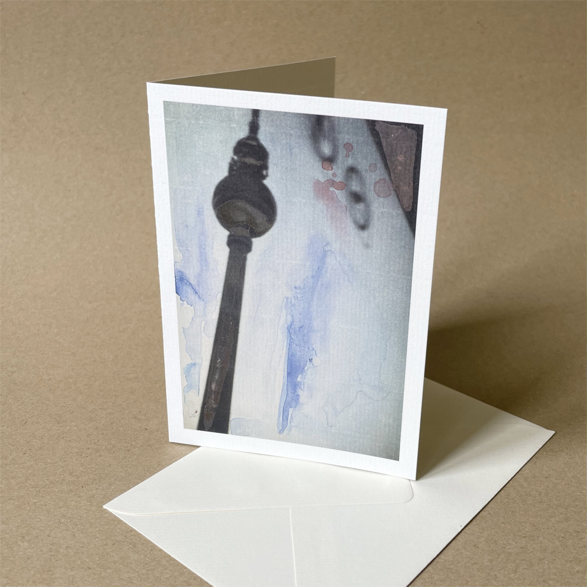 Berlinkarten mit Umschlägen, Fernsehturm aus der S-Bahn gesehen