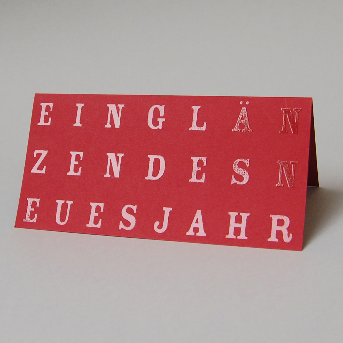 Ein glänzendes neues Jahr - rote Neujahrskarten mit glänzenden Wünschen