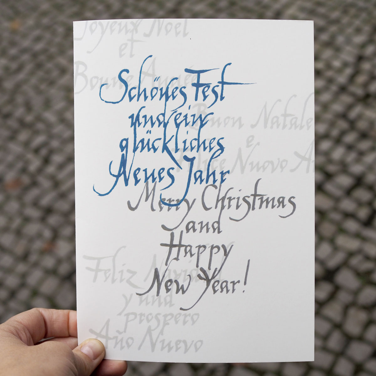 Schönes Fest und ein glückliches neues Jahr, große, kalligrafische Weihnachtskarte in fünf Sprachen, DIN A5