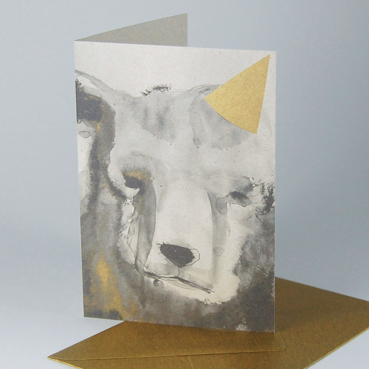 Bär mit goldener Kappe, Recycling-Weihnachtskarten mit goldenen Umschlägen