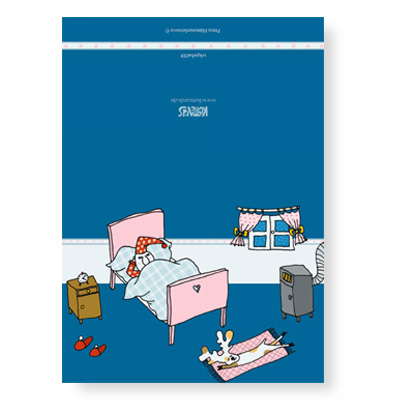 Weihnachtsmann gemütlich im Schlafzimmer, Weihnachtskarten aufgeklappt