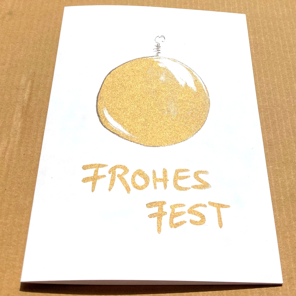 Frohes Fest, Weihnachtskarten mit goldener Christbaumkugel