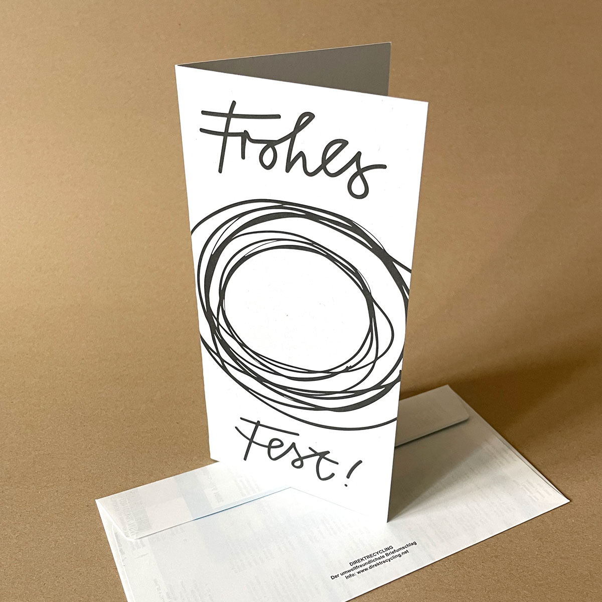 schlichte Recycling-Weihnachtskarten im Hochformat