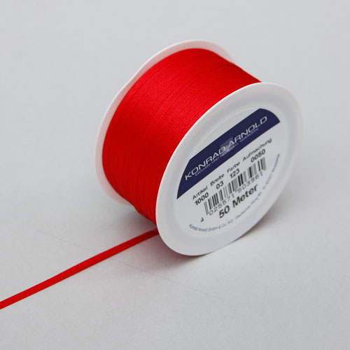 rotes Satinband für Geschenkanhänger