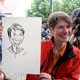 Foto einer Frau mit Ihrer Karikatur, schnelle Portraitkarikaturen bei Veranstaltungen