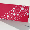 rote Weihnachtskarten mit silbernen Sternen