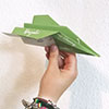 Recycling-Neujahrskarten für Papierflieger