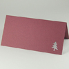 brombeerfarbene Weihnachtskarten mit ausgestanztem Tannenbaum